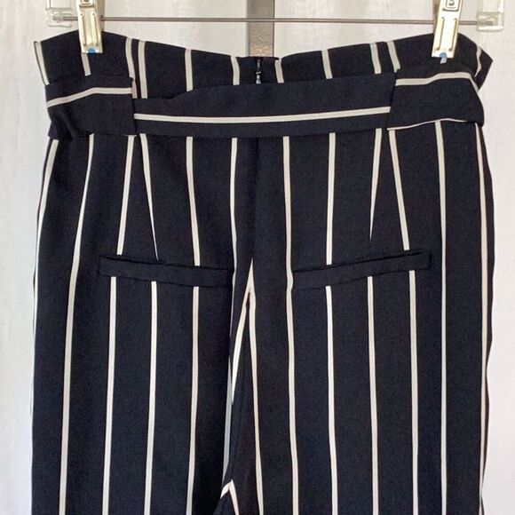 Second Female Anthropologie Lexington Wide Leg Pants Women’s Small Navy Cropped - Picture 7 of 9